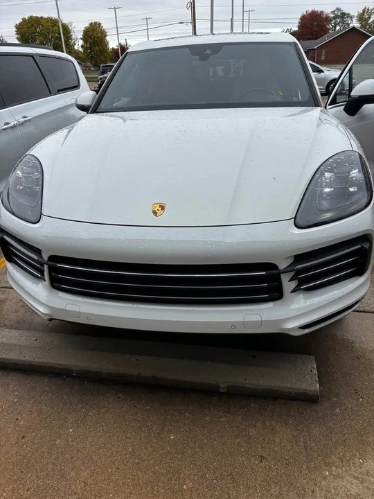 2020 Porsche 9Y0/9Y3 Cayenne - Image 2 of 18