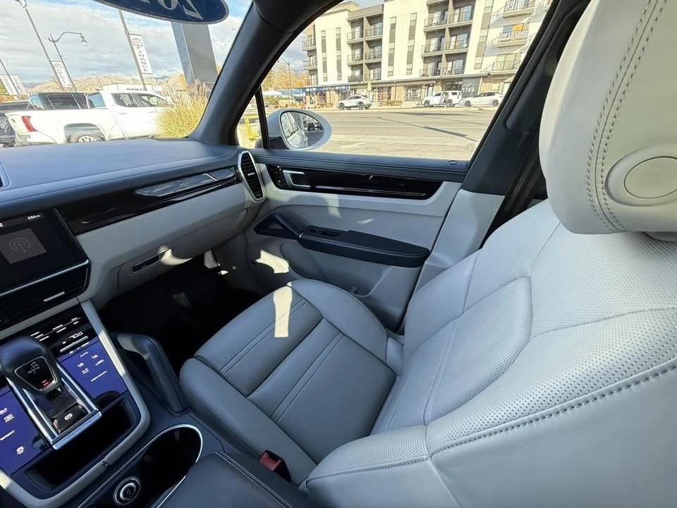 2020 Porsche 9Y0/9Y3 Cayenne - Image 18 of 19