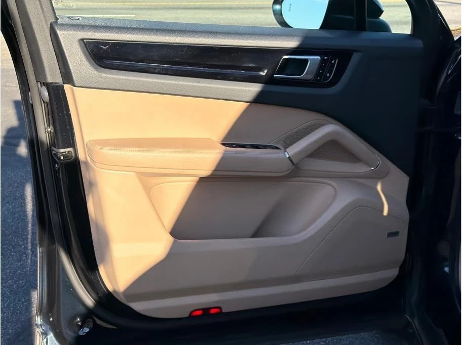 2020 Porsche 9Y0/9Y3 Cayenne - Image 6 of 19