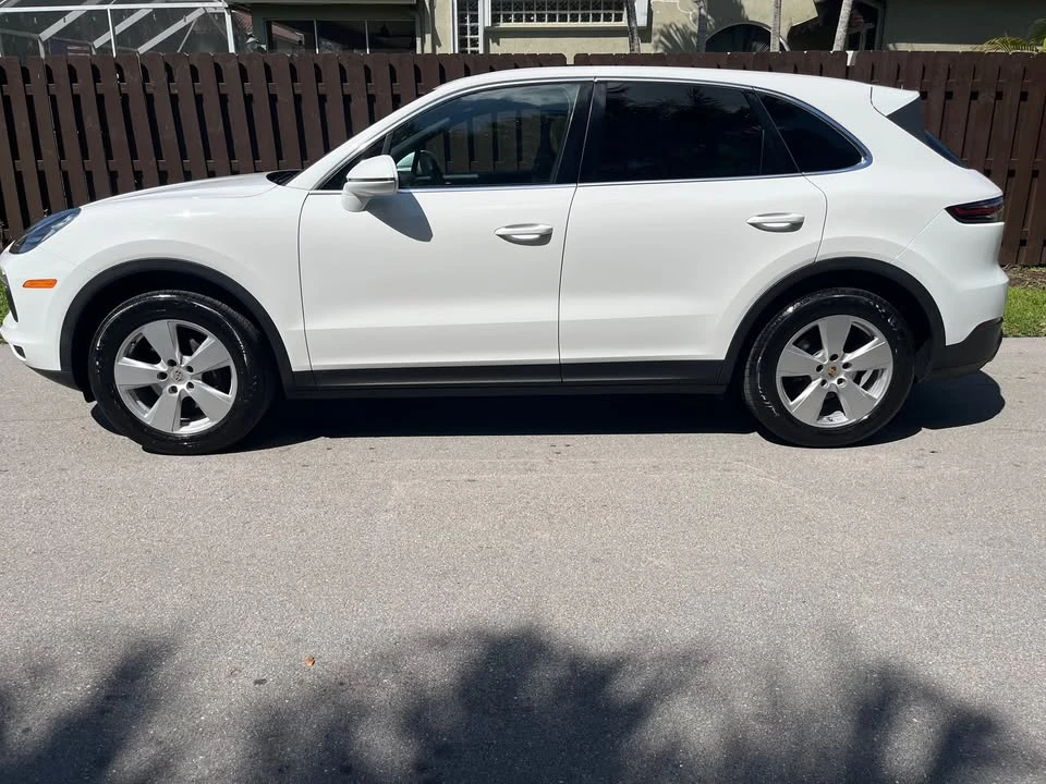2020 Porsche 9Y0/9Y3 Cayenne - Image 2 of 20