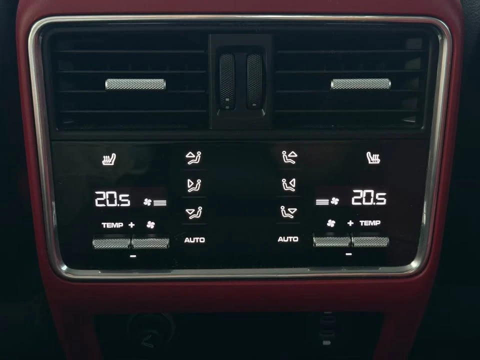 2020 Porsche 9Y0/9Y3 Cayenne - Image 19 of 20