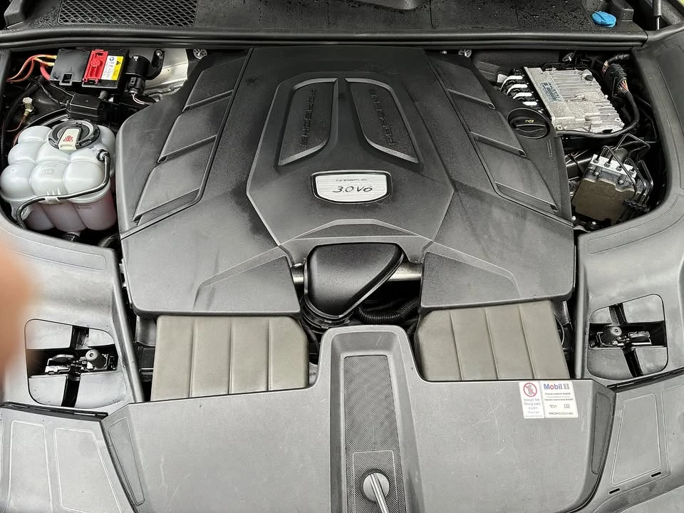 2020 Porsche 9Y0/9Y3 Cayenne - Image 14 of 16