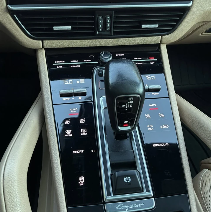 2020 Porsche 9Y0/9Y3 Cayenne - Image 6 of 16