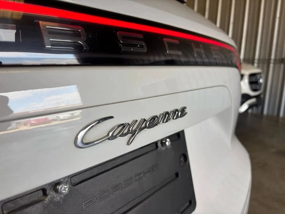 2020 Porsche 9Y0/9Y3 Cayenne - Image 16 of 17