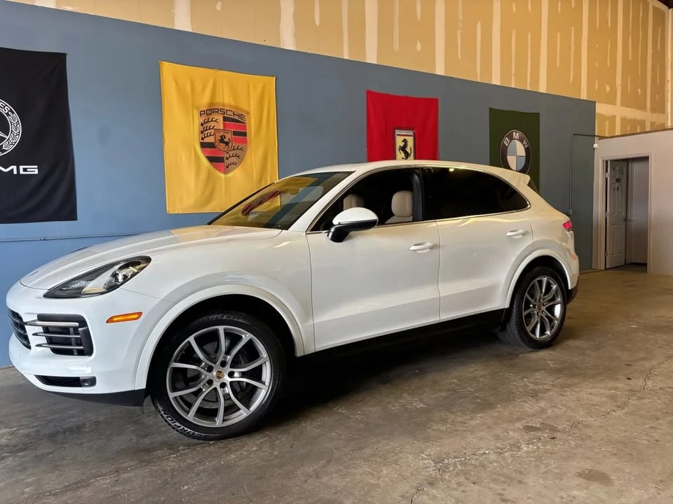 2020 Porsche 9Y0/9Y3 Cayenne - Image 4 of 17