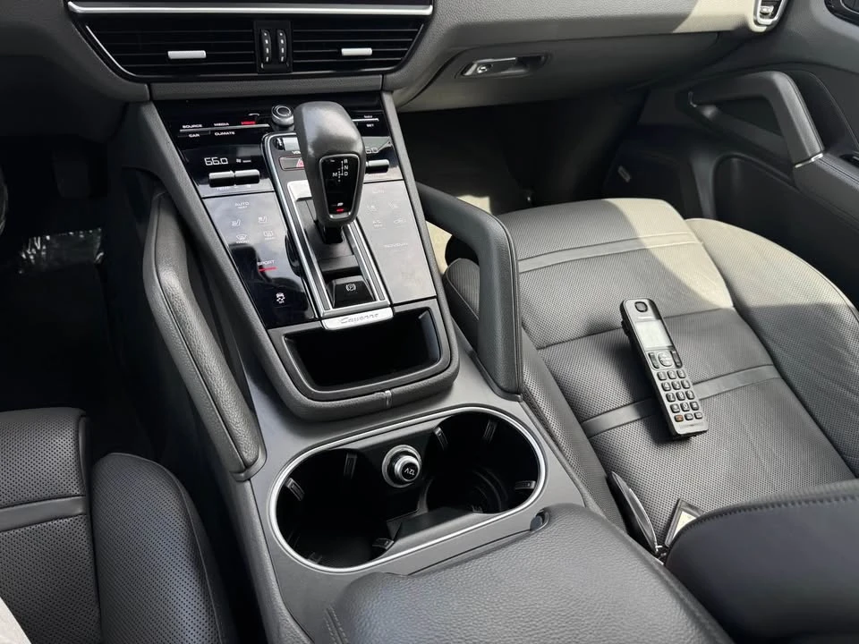 2020 Porsche 9Y0/9Y3 Cayenne - Image 14 of 20