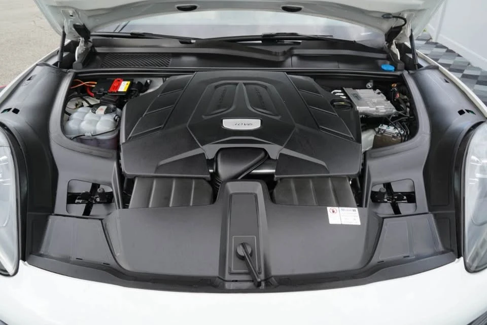 2020 Porsche 9Y0/9Y3 Cayenne - Image 19 of 20