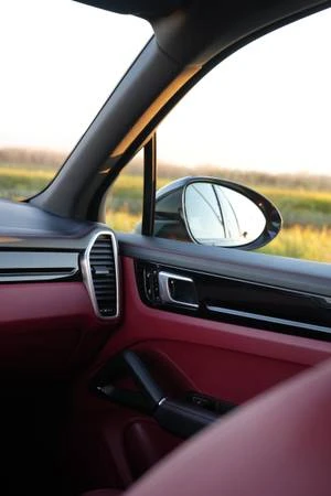 2020 Porsche 9Y0/9Y3 Cayenne - Image 17 of 21