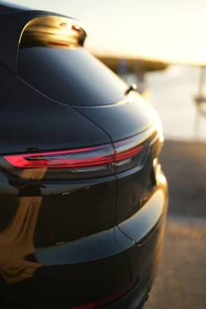 2020 Porsche 9Y0/9Y3 Cayenne - Image 14 of 21