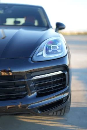 2020 Porsche 9Y0/9Y3 Cayenne - Image 2 of 21