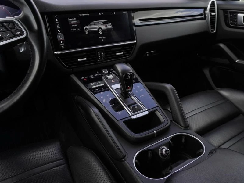 2020 Porsche 9Y0/9Y3 Cayenne - Image 18 of 20
