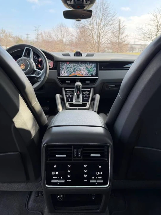 2020 Porsche 9Y0/9Y3 Cayenne - Image 18 of 20