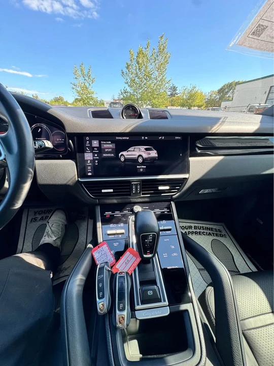2020 Porsche 9Y0/9Y3 Cayenne - Image 17 of 18