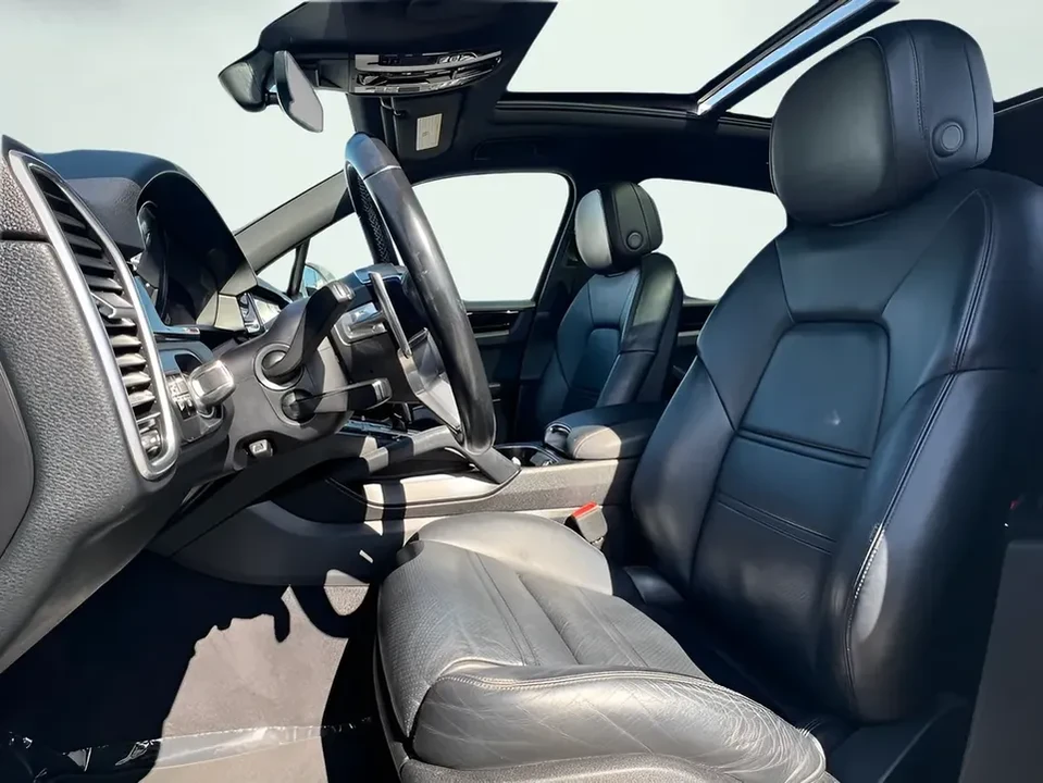 2020 Porsche 9Y0/9Y3 Cayenne - Image 17 of 20