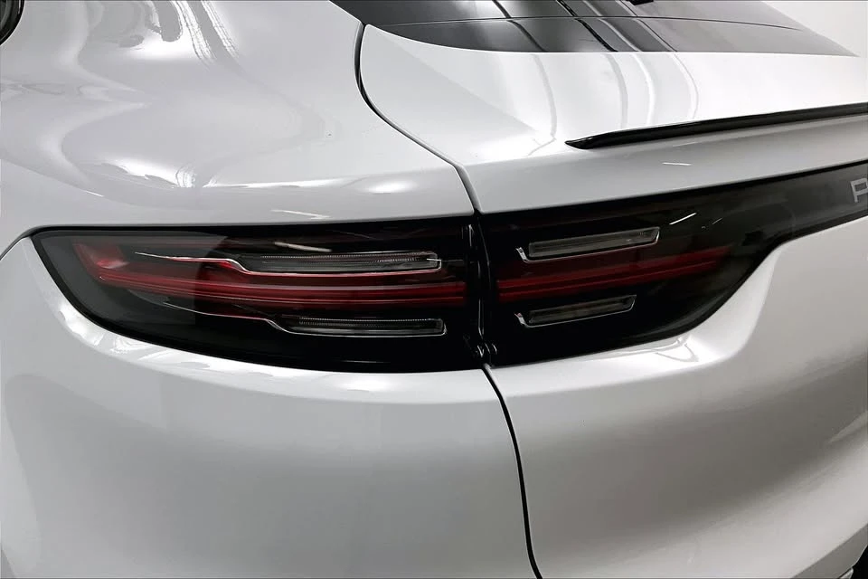 2020 Porsche 9Y0/9Y3 Cayenne - Image 17 of 18
