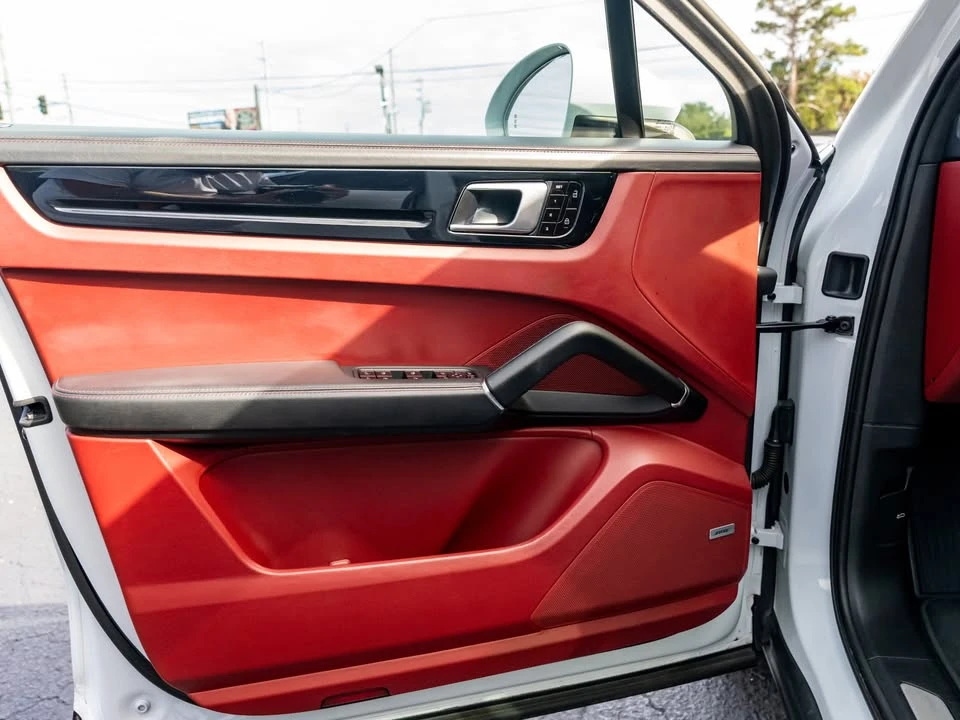2020 Porsche 9Y0/9Y3 Cayenne - Image 13 of 20