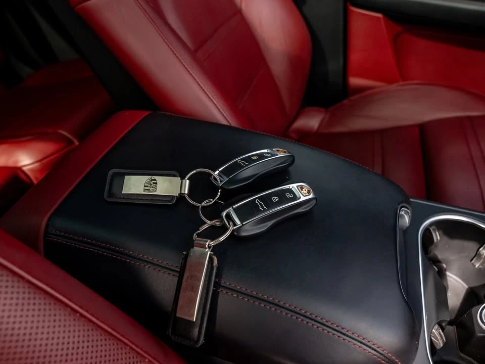 2020 Porsche 9Y0/9Y3 Cayenne - Image 14 of 20