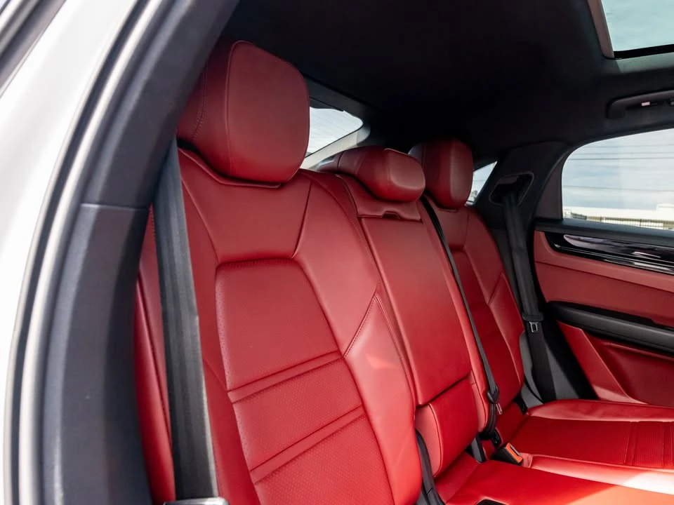 2020 Porsche 9Y0/9Y3 Cayenne - Image 18 of 20