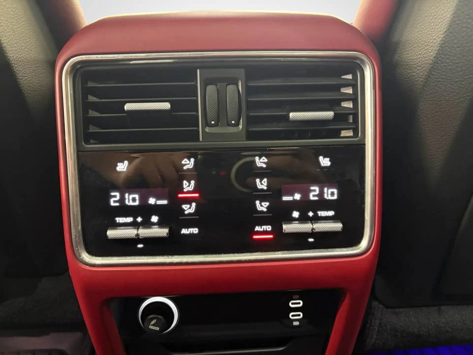 2020 Porsche 9Y0/9Y3 Cayenne - Image 15 of 16