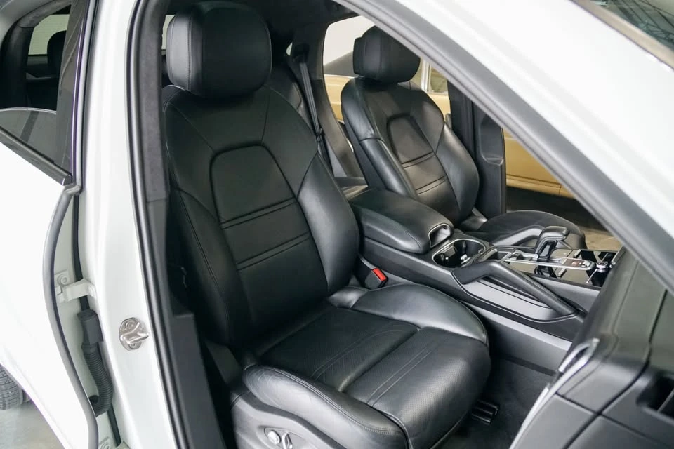 2020 Porsche 9Y0/9Y3 Cayenne - Image 17 of 20