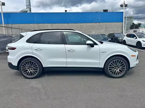 2020 Porsche Cayenne E-Hybrid Premium