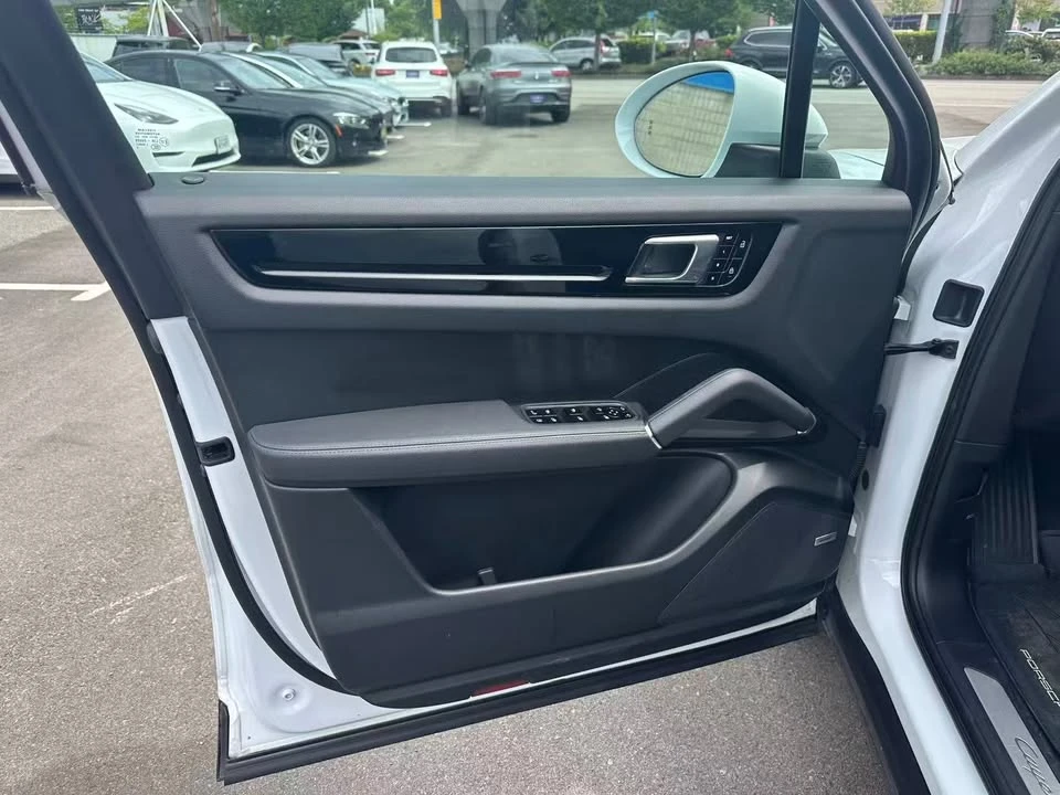 2020 Porsche 9Y0/9Y3 Cayenne - Image 8 of 12