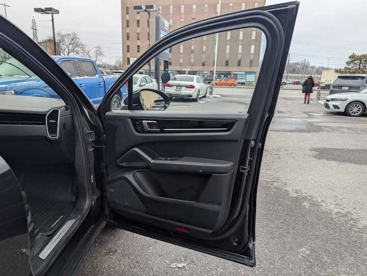 2020 Porsche 9Y0/9Y3 Cayenne - Image 13 of 18