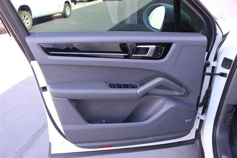 2020 Porsche 9Y0/9Y3 Cayenne - Image 12 of 20