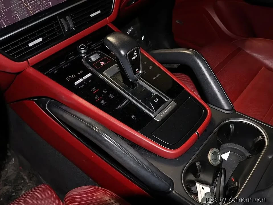 2020 Porsche 9Y0/9Y3 Cayenne - Image 14 of 15