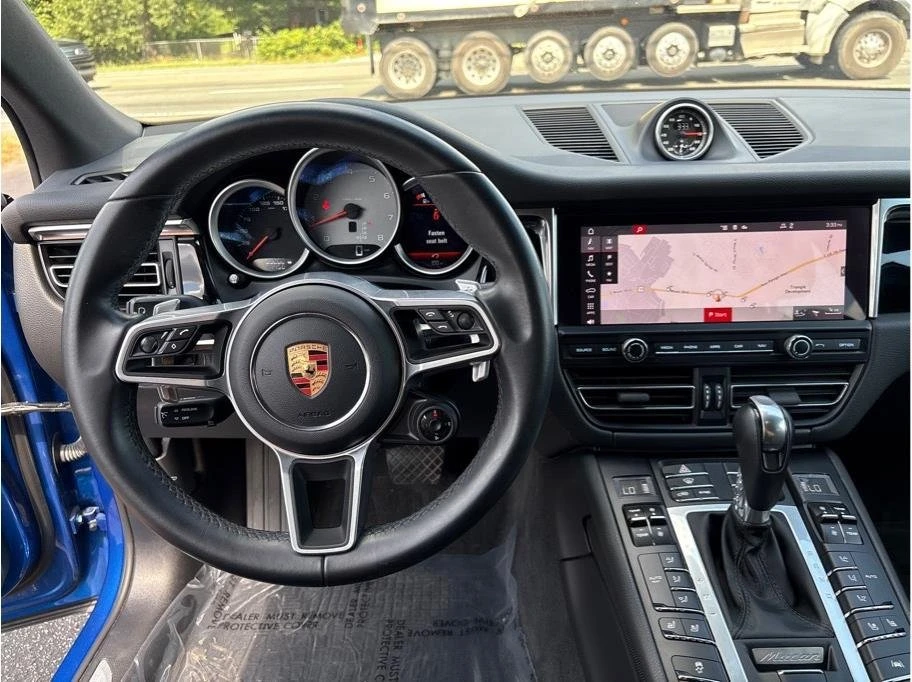 2020 Porsche Macan - Image 16 of 20