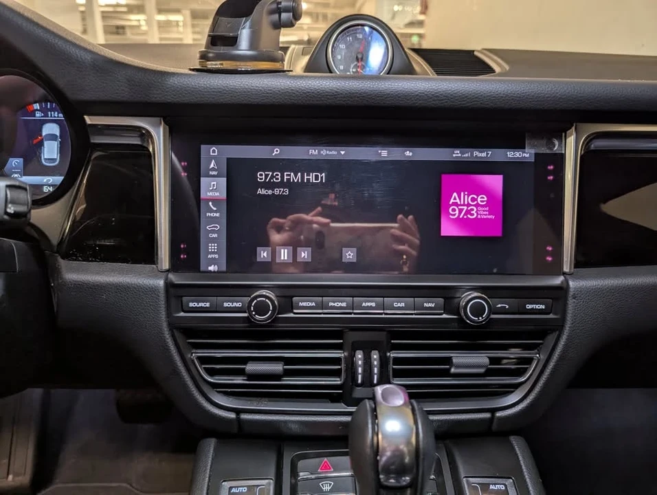 2020 Porsche Macan - Image 18 of 18