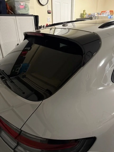 2020 Porsche Macan - Image 9 of 11