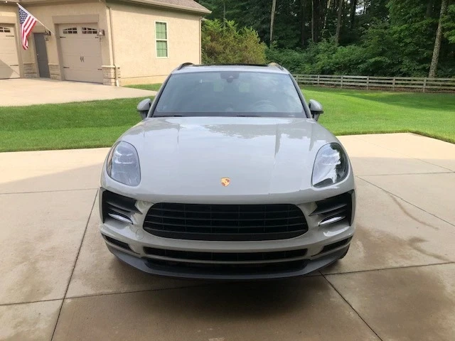 2020 Porsche Macan - Image 2 of 11