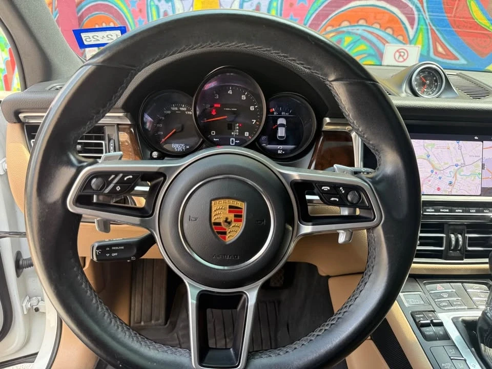 2020 Porsche Macan - Image 8 of 19
