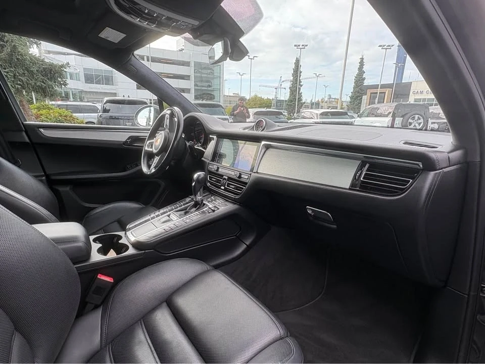 2020 Porsche Macan - Image 12 of 15