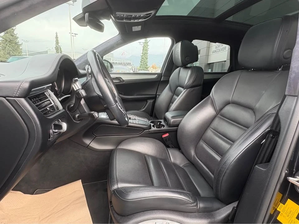 2020 Porsche Macan - Image 9 of 15