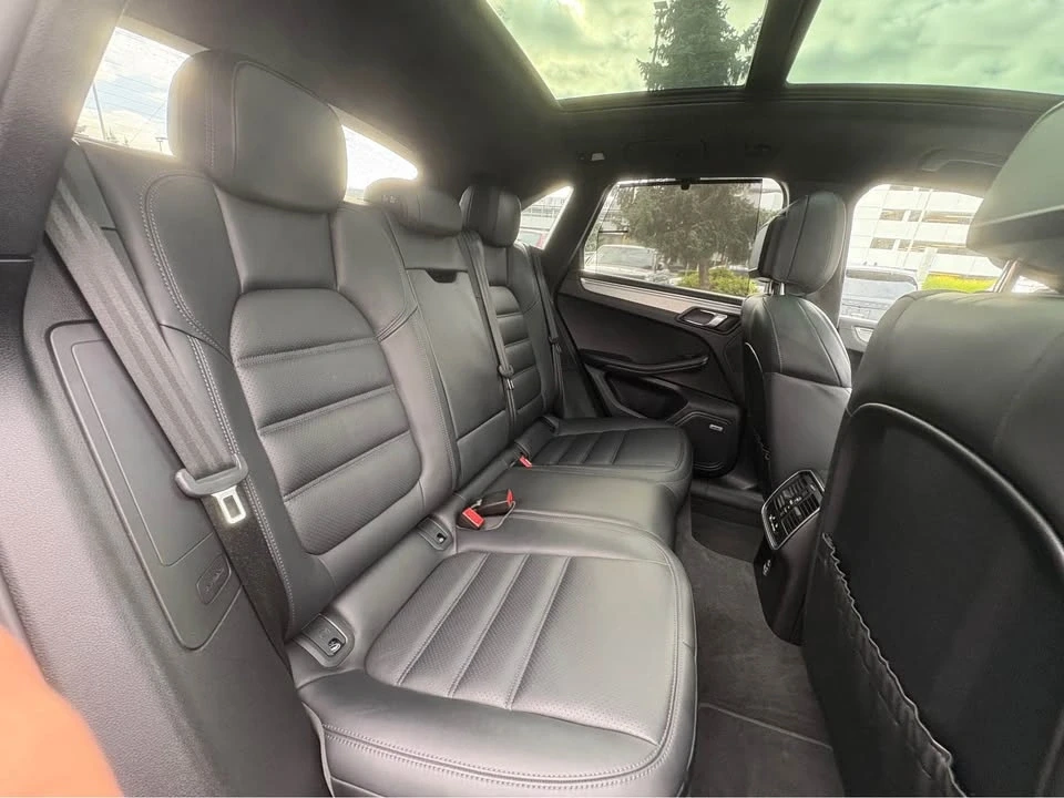 2020 Porsche Macan - Image 15 of 15