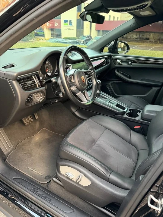 2020 Porsche Macan - Image 3 of 10