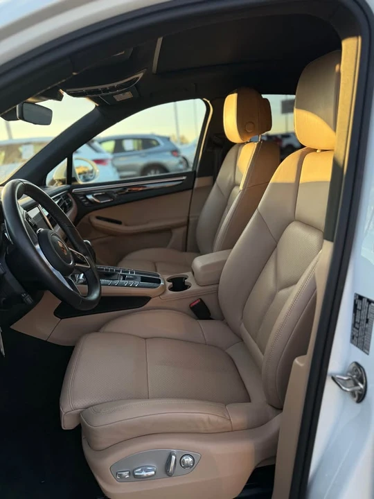 2020 Porsche Macan - Image 7 of 13