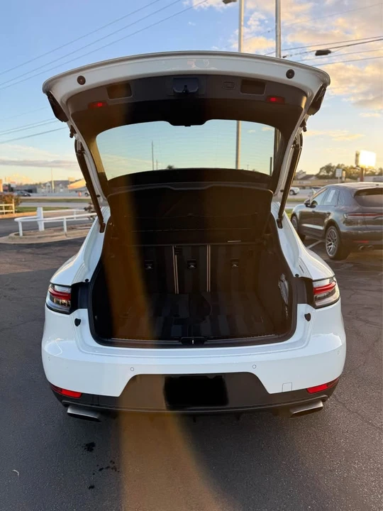 2020 Porsche Macan - Image 5 of 13