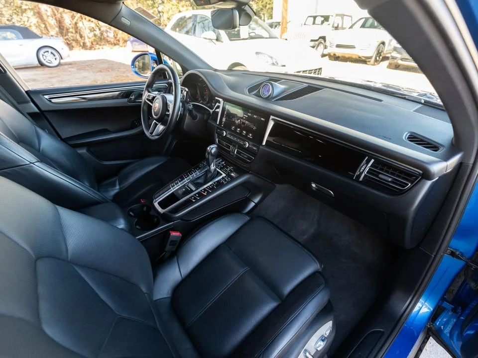 2020 Porsche Macan - Image 11 of 17
