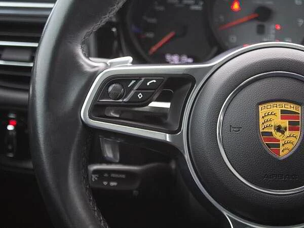 2020 Porsche Macan S - Image 14 of 20