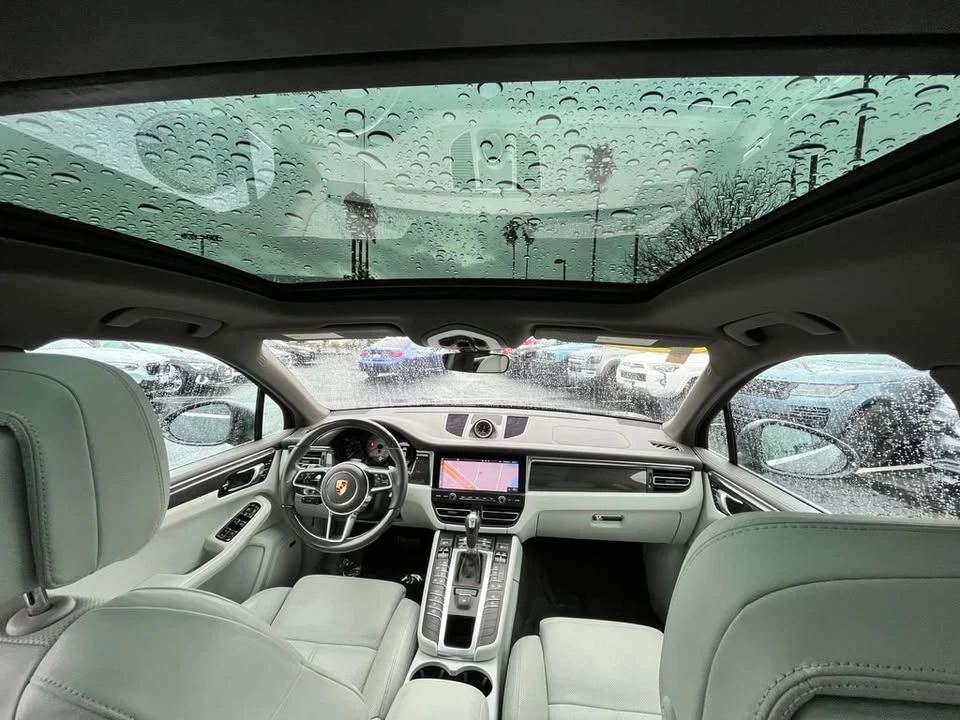 2020 Porsche Macan - Image 11 of 13