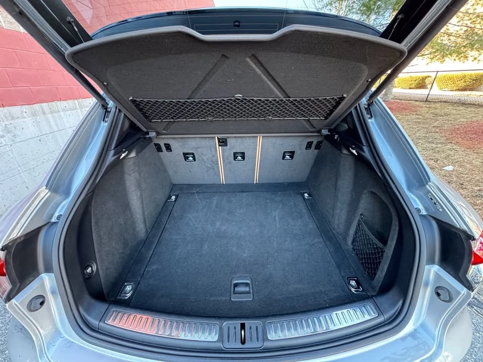 2020 Porsche Macan - Image 12 of 20