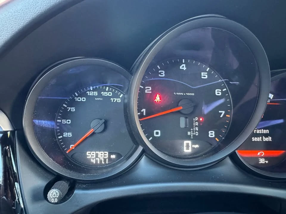 2020 Porsche Macan - Image 19 of 20