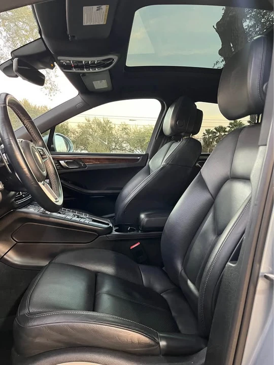 2020 Porsche Macan - Image 9 of 15