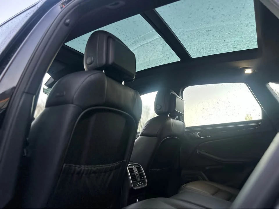 2020 Porsche Macan - Image 10 of 20