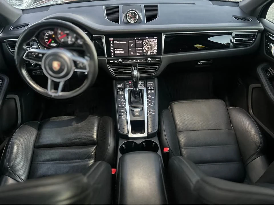 2020 Porsche Macan - Image 11 of 20