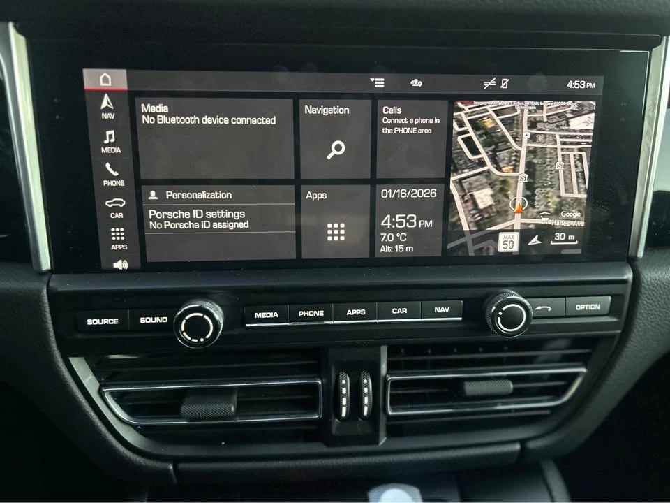 2020 Porsche Macan - Image 15 of 20