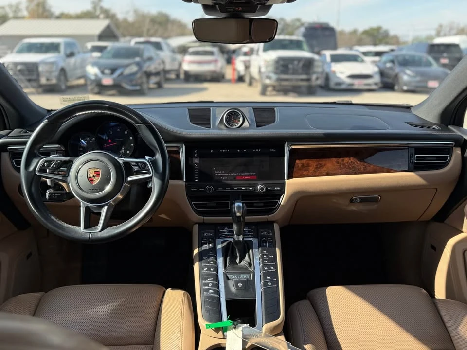2020 Porsche Macan - Image 11 of 13